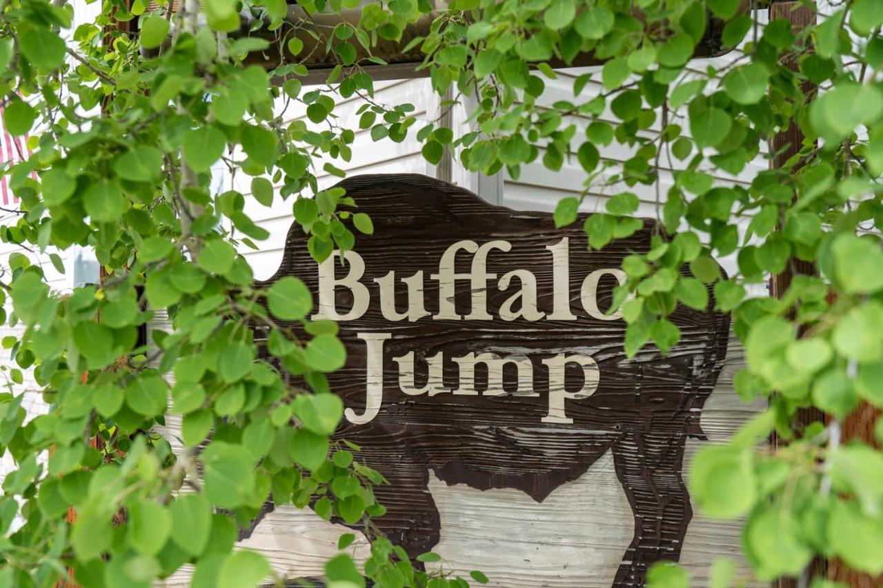 The Bison At Buffalo Jump Apartment West Yellowstone Exterior photo